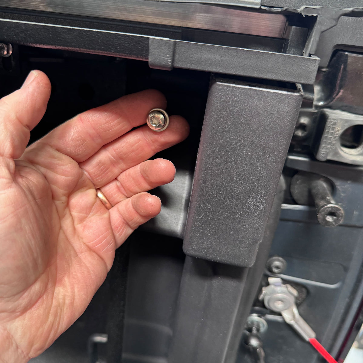 Tray Seal - Next Gen Ranger, Amarok
